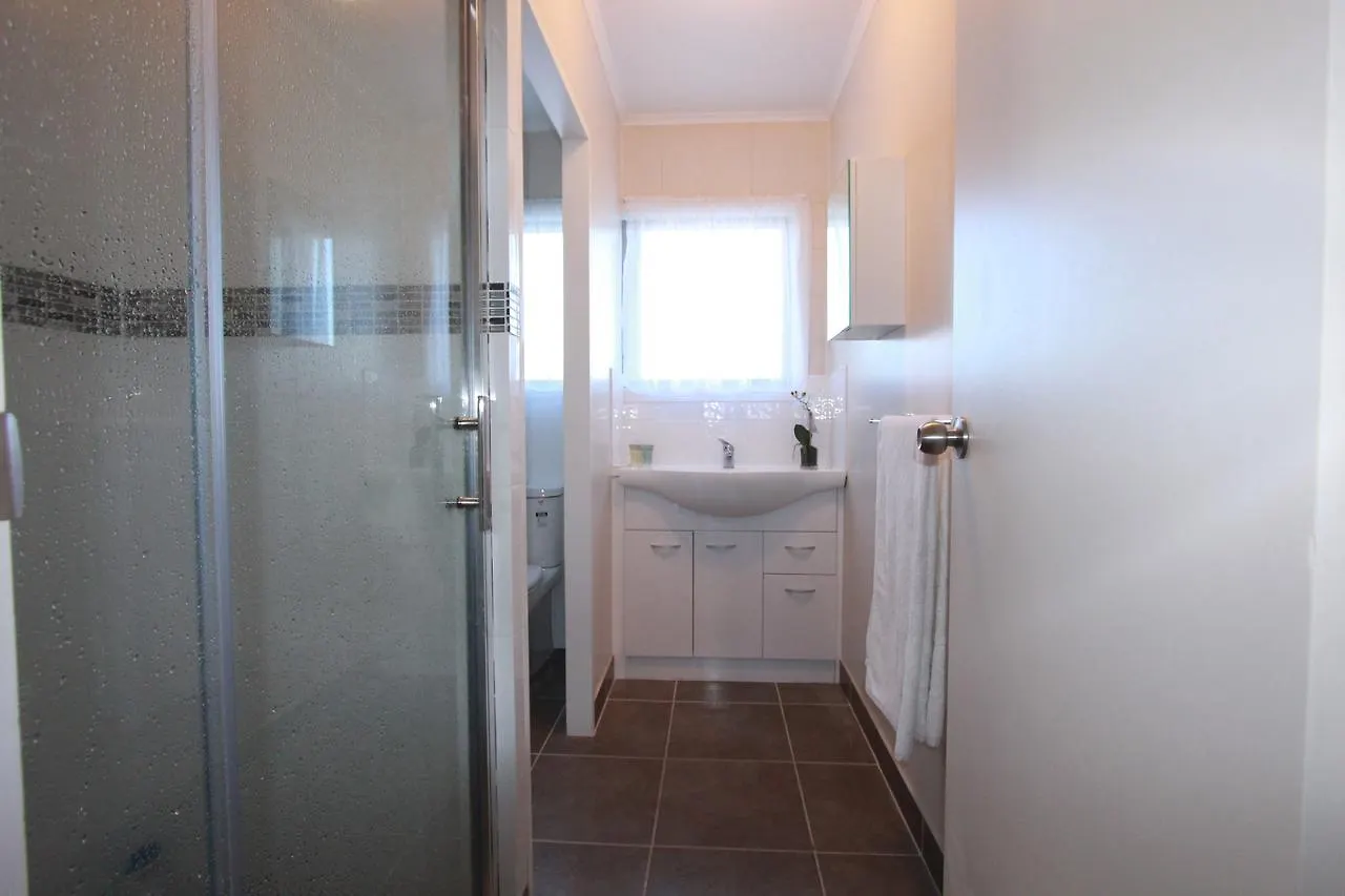 Rose Apartments Central Rotorua- Accommodation & Private Spa 뉴질랜드